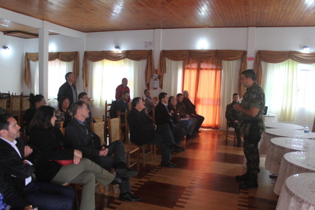 Polícia Ambiental de Canoinhas presente na reunião da ADR Canoinhas