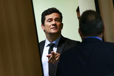 O ministro da Justiça e Segurança Pública, Sergio Moro, participa de coletiva de imprensa para apresentação de plataforma digital com estatísticas oficiais de segurança pública.