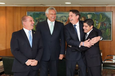 O governador de Goiás, Ronaldo Caiado, o ministro da Casa Civil, Onyx Lorenzoni, o presidente Jair Bolsonaro, e o prefeito de Salvador e presidente nacional do DEM, ACM Neto, em encontro para debater a reforma da Previdência.