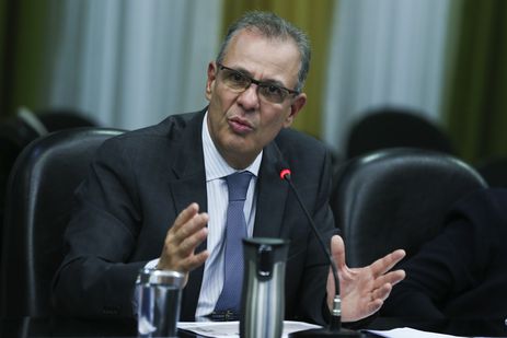 O ministro de Minas e Energia, Bento Albuquerque, fala sobre as ações desenvolvidas pela pasta nos primeiros 100 dias de governo.